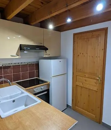 Maison De Village Avec Garage Holiday home